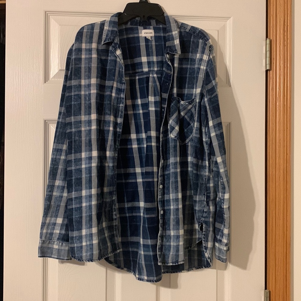 Plaid button up!